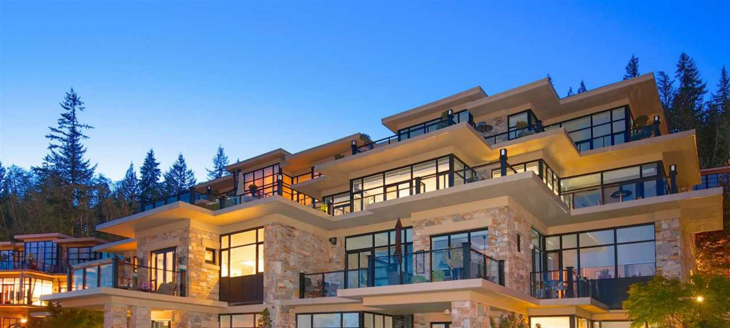 Whitby Estates Homes & Condos - MLS Listings For Sale